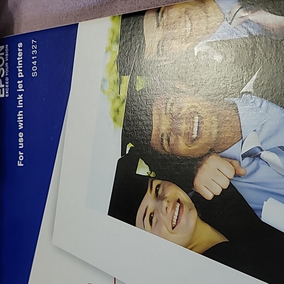 Epson Premium Photo Paper, semi gloss photo paper… - Picture 3 of 10